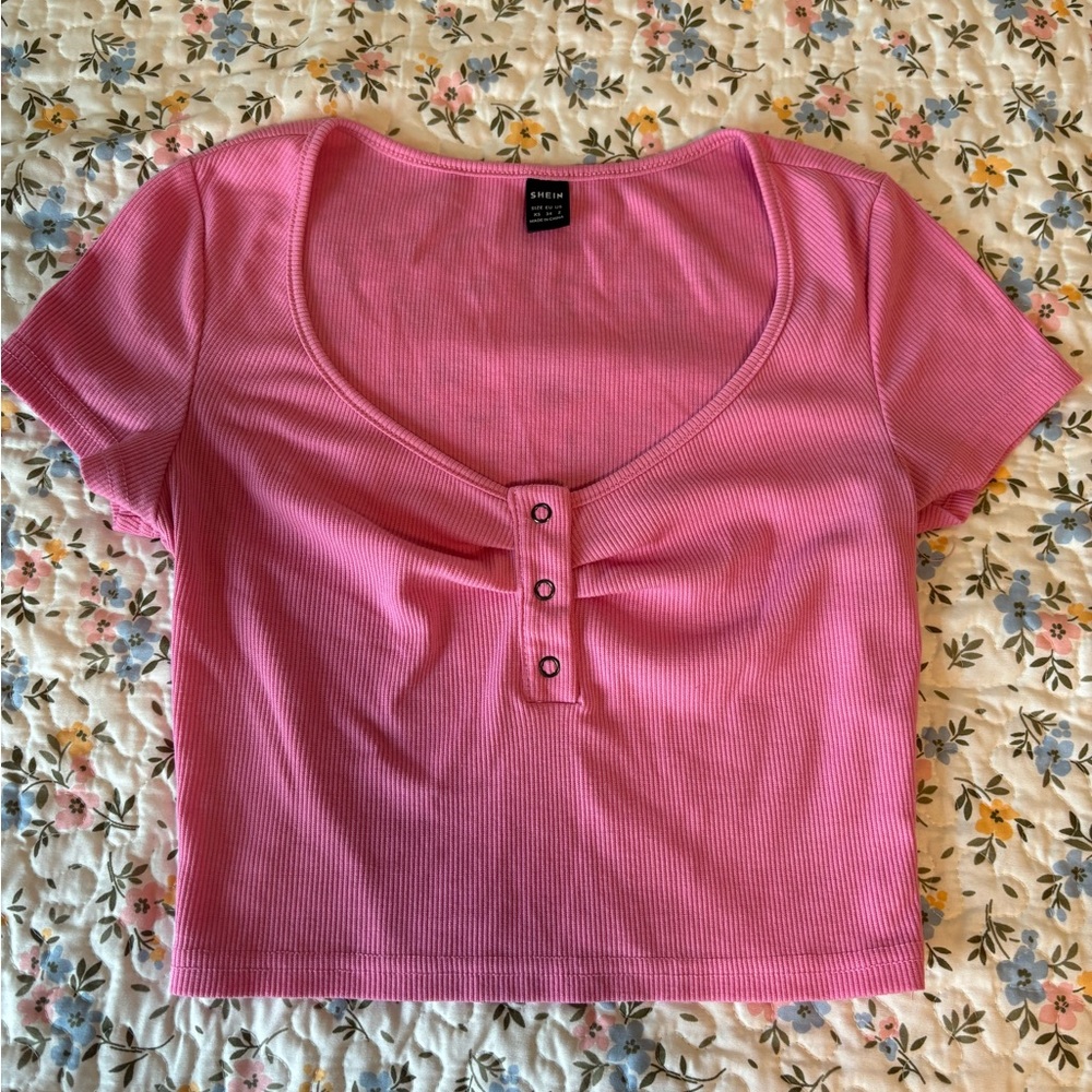 SHEIN Pink Fitted Crop T-Shirt with Buttons